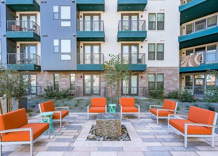 Modern Town Cozysuites